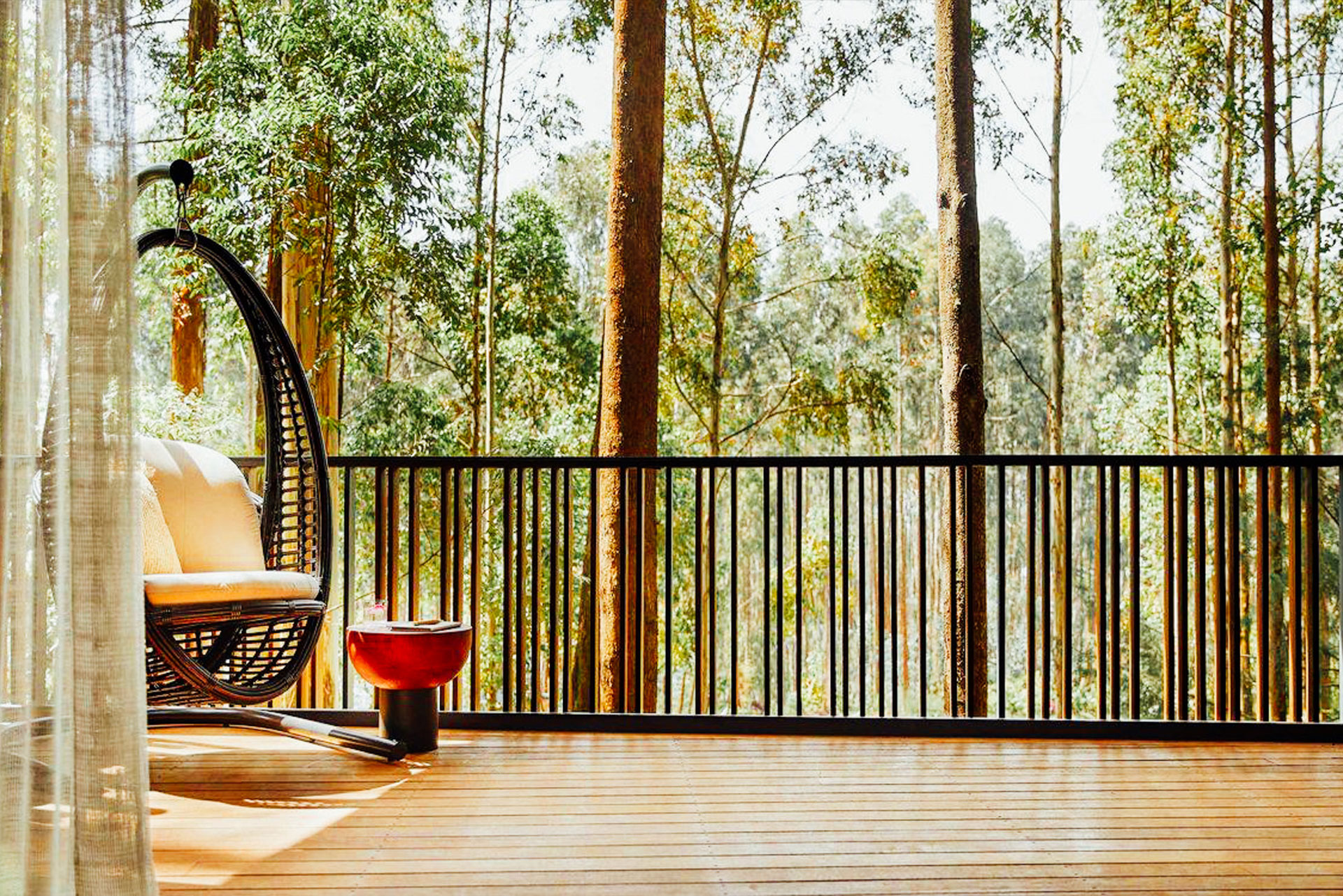 Lodge--private vs group tour-Luxury Africa Safaris with Forth & Wonder