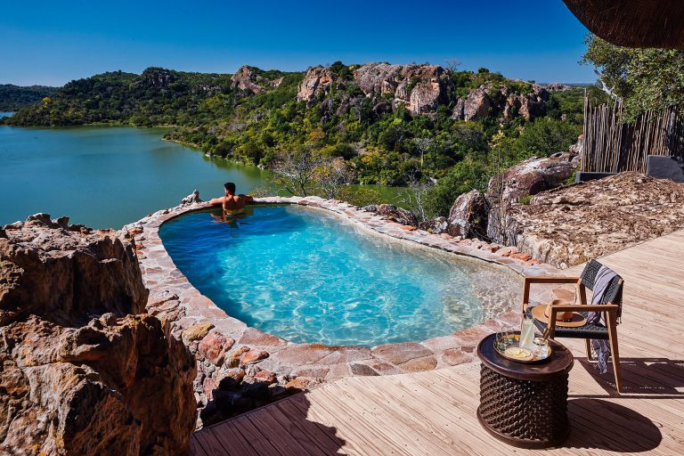 Pool with a cliff view - Singita Pamushana Lodge - Luxury Africa Safaris with Forth & Wonder